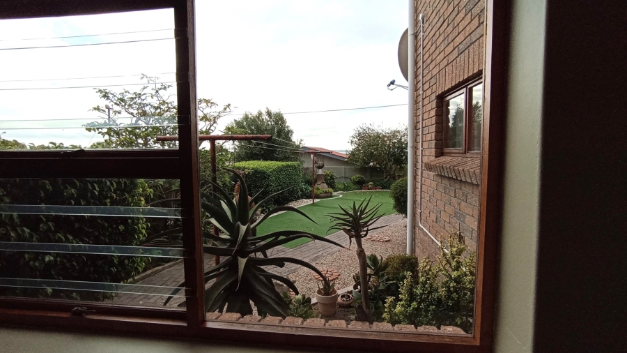 3 Bedroom Property for Sale in Saldanha Heights Western Cape